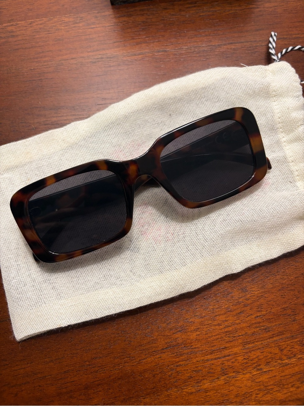 H&M Tortoiseshell Rectangular Sunglasses with Dark Lenses